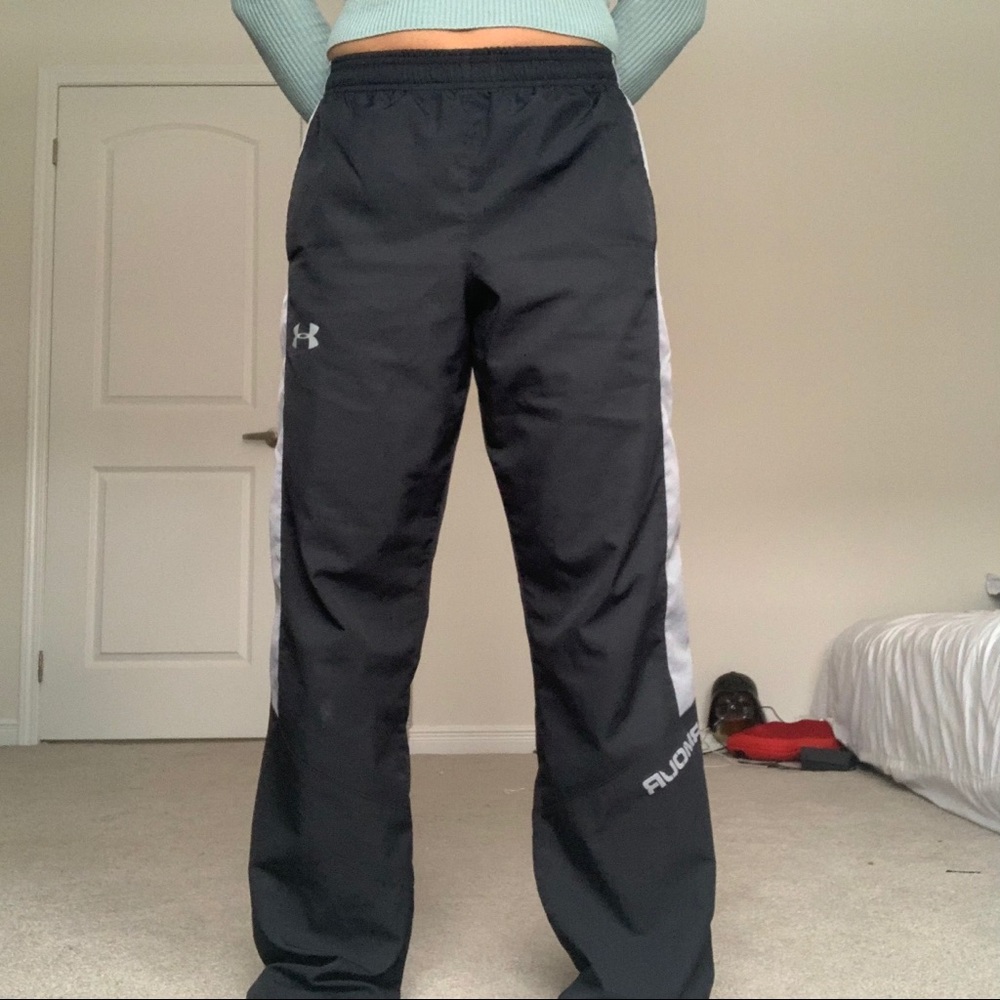 BLACK & GREY UNDER ARMOUR PANTS⚽️